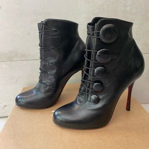 Christian Louboutin Booton 100 Napa Shiny Bootie